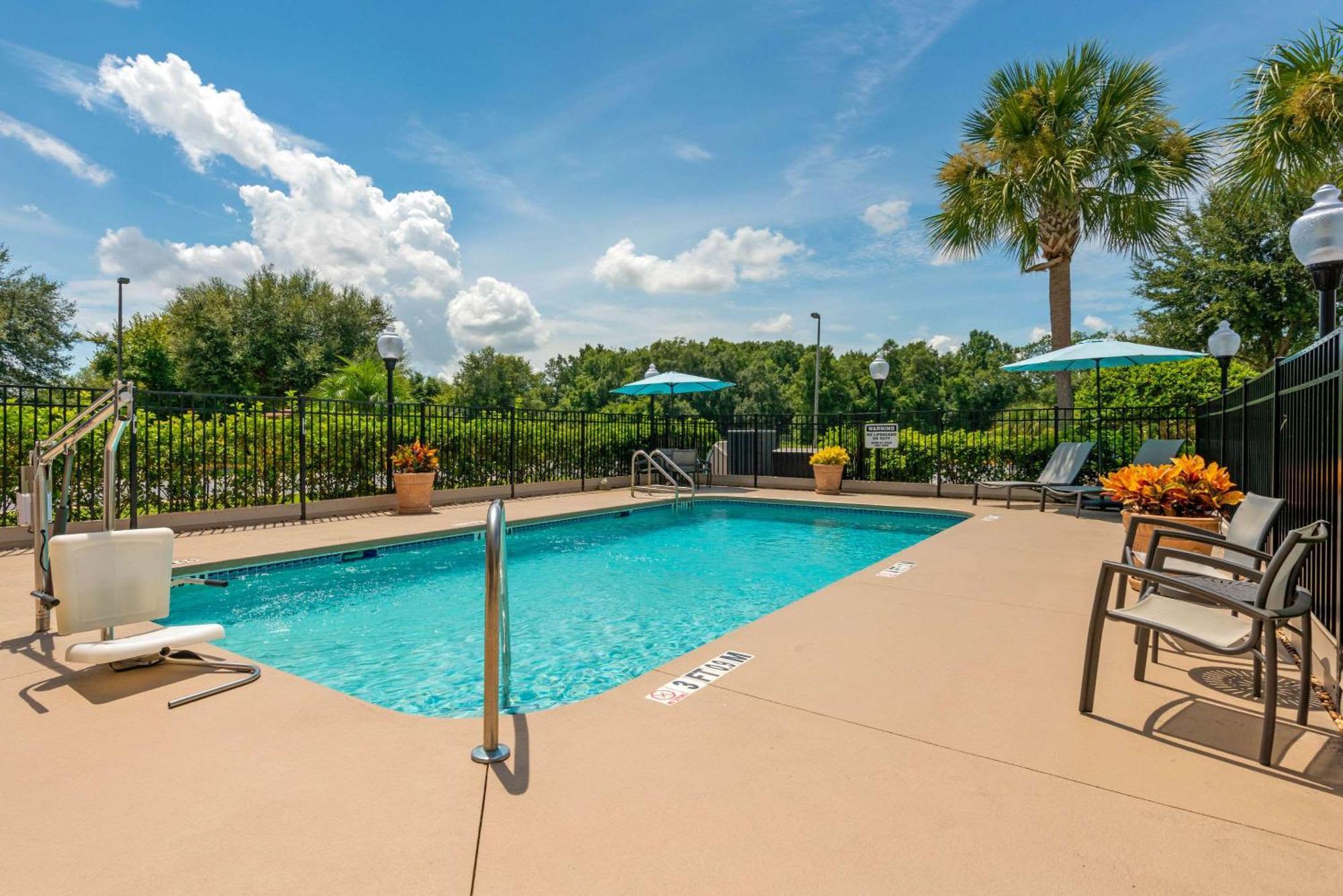 Comfort Inn & Suites Wildwood - The Villages Exteriér fotografie